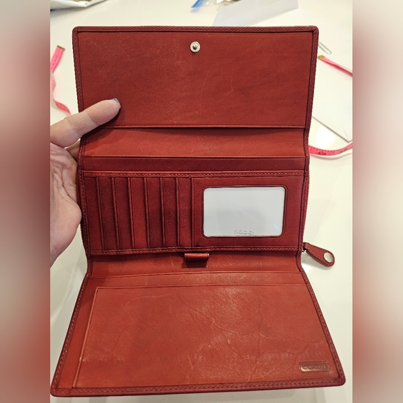 NWOT COACH Tri-fold Burgundy Wallet with Zip around section. - Picture 3 of 7